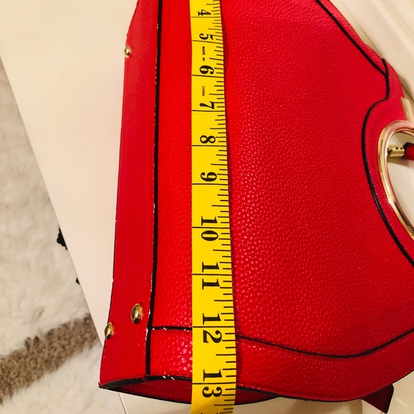 Red handbag - Picture 5 of 6